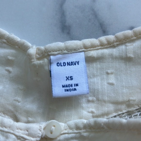 ❌SOLD❌ Old Navy | Clip Dot Crochet Lace Button Front Blouse - Picture 6 of 16
